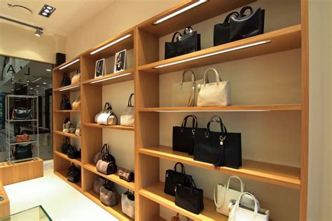 » L’AKMUS store by Andrei Ivanitskiy, Dnepropetrovsk – Ukraine