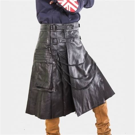 Black Gothic Leather Kilt With Black Chain