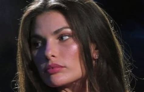 Incidente Hot Per Dayane Mello Al GF Vip Fuori Di Seno Dopo Il Live Video