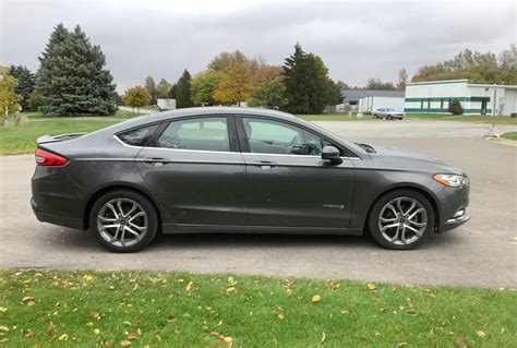 2017 Ford Fusion Se Hybrid Fwd 4 Door Sedan Repo Finder