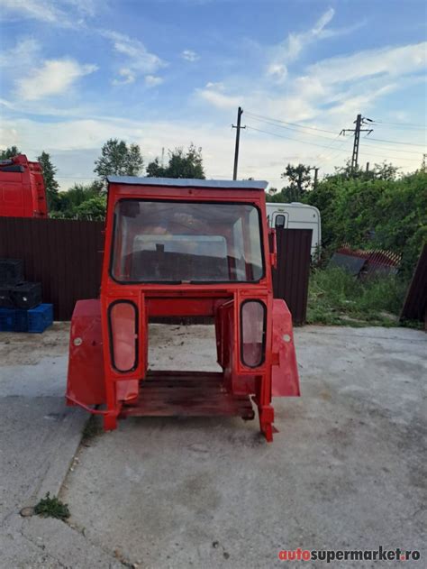 Anunt Utilaje Agricole TRACTOR UNIVERSAL Cabina Arges Pitesti