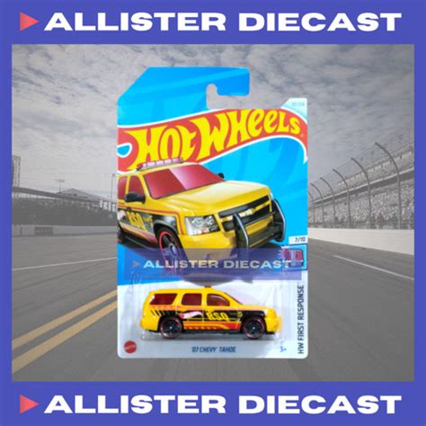 Jual Hot Wheels Chevy Tahoe Kuning Hotwheels Chevy Tahoe Yellow HW ResQ Jakarta Selatan