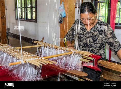 Organic Silk Farm And Factory Woman Weaving Silks Phonsavan