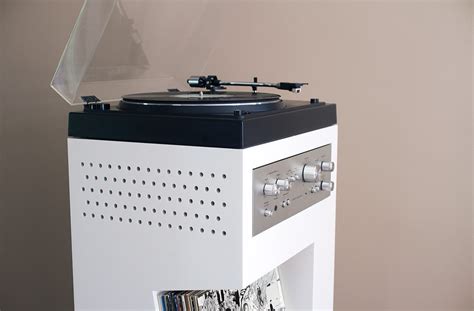 Meuble platine vinyle Offrir une seconde vie à une platine vinyle