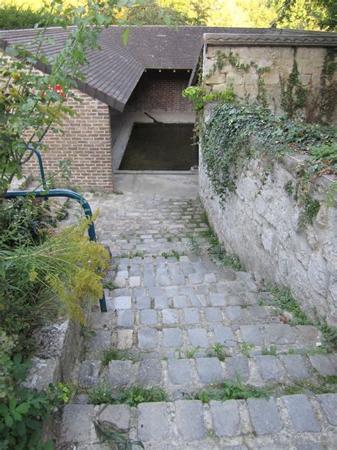 Lavoir des Dames Gille à Vauréal L un des lavoirs du villa Flickr