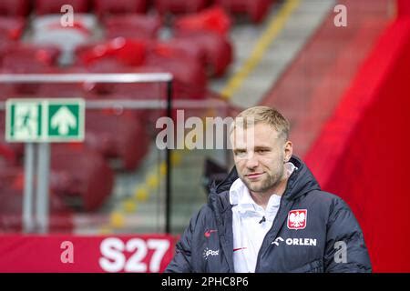 Marzo Warszawa Stadion Pge Narodowy Imieniem