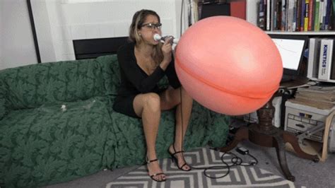 Nikki Blows A Chinese Hot Water Bottle MP4 1080p The Inflation Laboratory Clips4sale