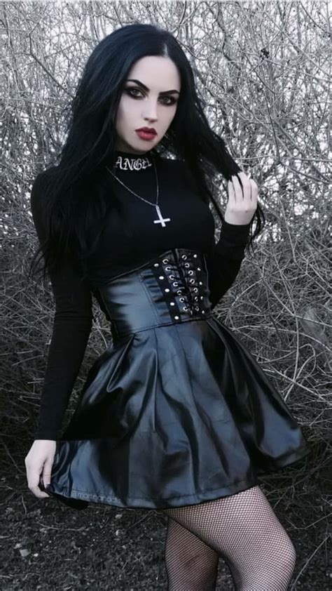 Pin By Spiro Sousanis On Nocturae Goth Beauty Hot Goth Girls Gothic