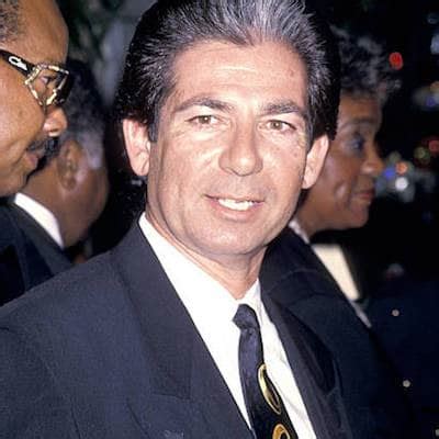 Robert Kardashian - Bio, Height, Career, Net Worth, Age, Facts