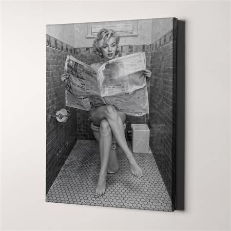 Marilyn Monroe Reading Newspaper On Toilet Canvas Wall Art Prints – Big