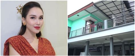 Potret Rumah Ayu Ting Ting Bak Istana Di Gang Kampung Desain Wc Dan