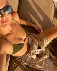 INSTA Bar Refaeli Bikini Top Selfie Phun Org Forum