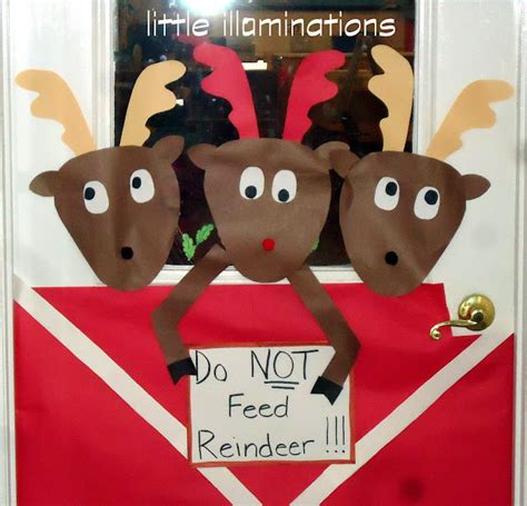 little illuminations: Reindeer Stable Door Decoration