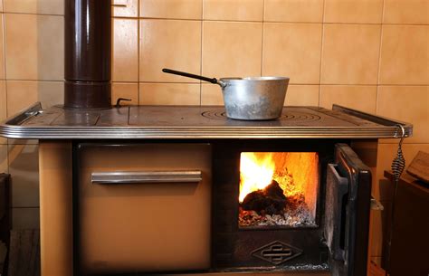 Cómo elegir una cocina de leña