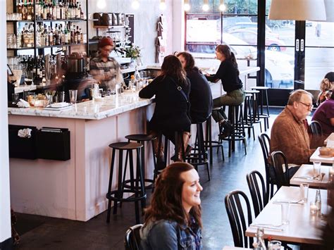 Reviewers Debate Roze Cafe Service During The Busy Weekend - RYZE Superfoods