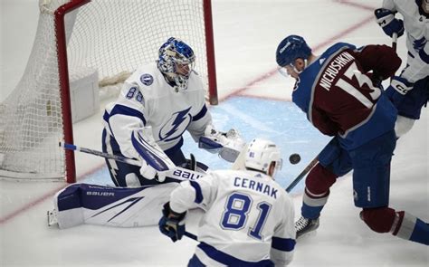 Stamkos Scores In So Lightning Rally For 4 3 Win Over Avs Wednesday