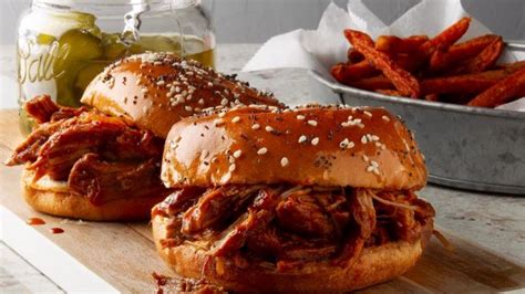 Recette Délicieuse De Sandwich Au Porc Effiloché Cuit Dans Une Cocotte