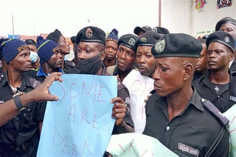 Police Officers Protest Over ‘non Payment Of Salaries For 18 Months In