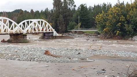 Autoridades Inspeccionan Avances En Reposici N De Puente Tres Arcos