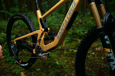 Bike Review | Santa Cruz Bronson X01 AXS Carbon CC MX | Freehub Magazine