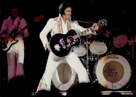 Elvis On Stage In Huntsville In May 31 1975