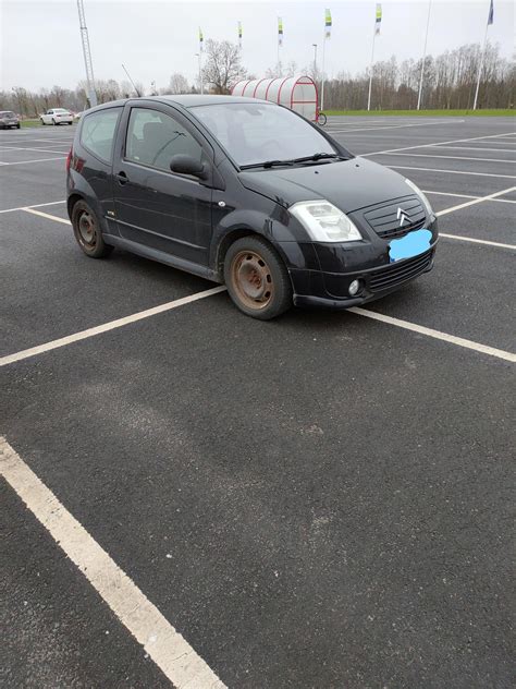 This guy took 4 parking spaces! : r/mildlyinfuriating