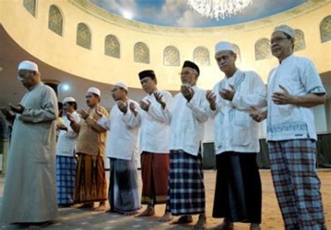 Imam Tidak Melakukan Qunut Apakah Boleh Makmum Mufaraqah Bincang