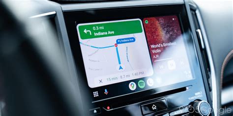 Google Maps can now open while Android Auto is running