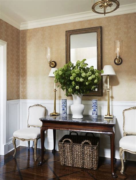 Foyer Table Lamps Pair Of Vases Vase In The Center With Perhaps A