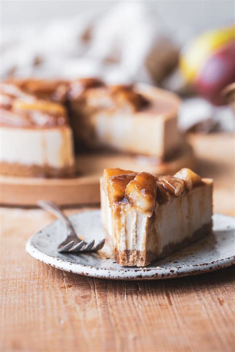 No Bake Vegan Pear Cheesecake • Bakerita