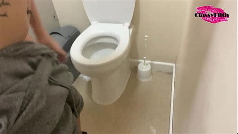 Classy S Wet Pussy Pissing Up Close Free Mobile Porn Videos IPornTV