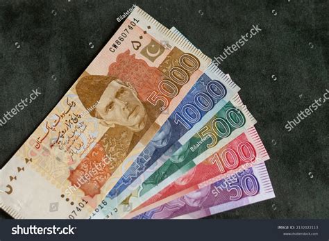 1,354 Pakistani Currency Notes Images, Stock Photos & Vectors ...