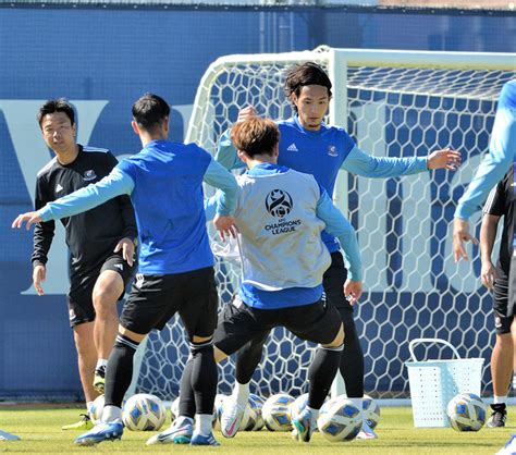 横浜m杉本健勇と井上健太「二人で活躍を」 苦しい時間に芽生えた絆 カナロコ By 神奈川新聞