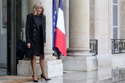 Brigitte Macron Cible De Rumeurs Transphobes Ces Informations Qui