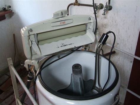 Hier hou ik van, de eerste wasmachine die we vroeger thuis hadden