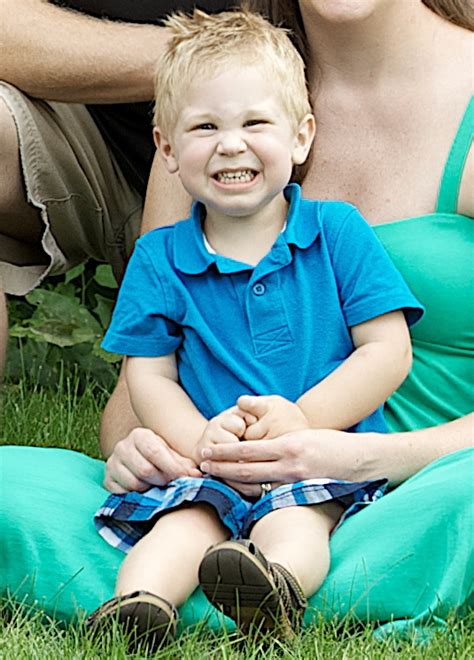 TheFaceBaby | Slinging outrageous expressions since May 2011