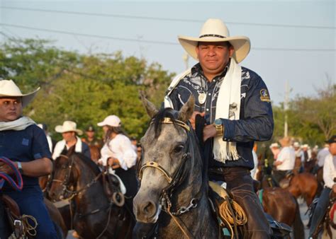 La Cabalgata Francisco El Hombre Se Toma Las Calles De Riohacha El