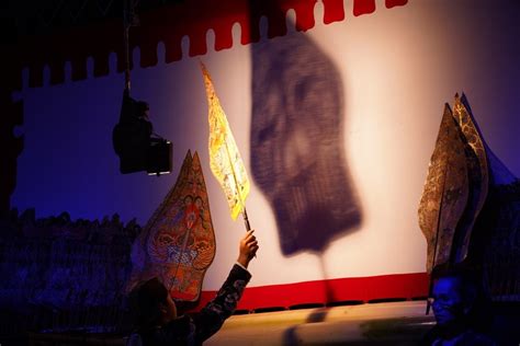 Pagelaran Wayang Kulit Wujud Rawat Budaya GenPI Co KALBAR