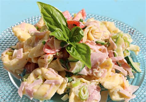 Svenja S Koch Und Backblog Tortellinisalat Mit Schinken