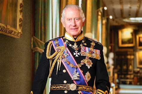 New official portrait of King Charles III released for public ...