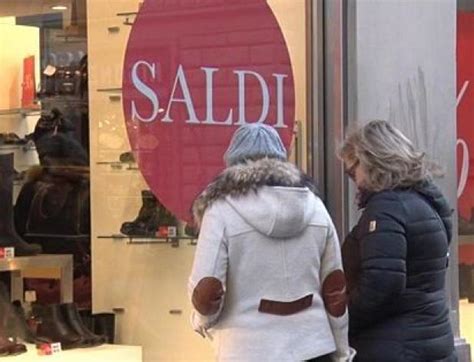 Sbaracco Allatto Conclusivo Un Fine Settimana Con I Saldi