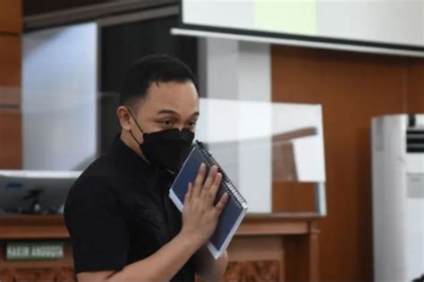 Nasib Dua Ajudan Sambo Ricky Rizal Dan Kuat Maruf Ditentukan Hari Ini