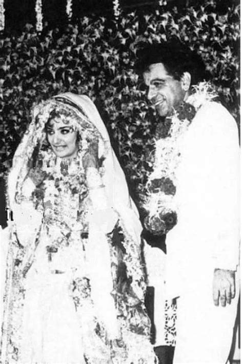 Saira Banu And Dilip Kumar Love Story Started From A Telephone Call