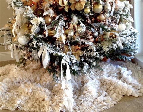 Rustic Christmas Tree Skirts For A Primitive Christmas