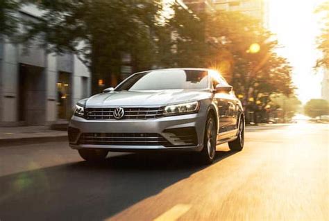 2019 Vw Passat Trim Level Comparison Wolfsburg Vs Se R Line