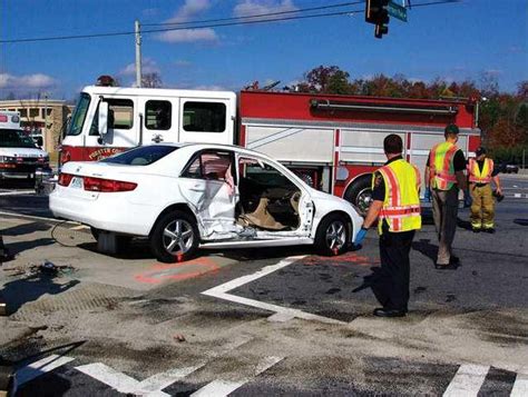 Two Dead After Separate Wrecks Forsyth News