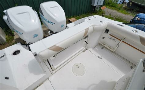 27 Boston Whaler 2004 270 Outrage For Sale