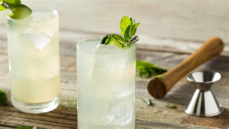 Gin Fizz Come Si Prepara Il Cocktail Rinfrescante La Cucina Italiana