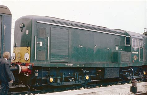 Colchester Mpd Diesel Class 15 D8233 Bth Diesel Adb968001 British