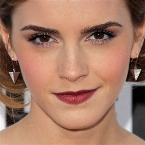 Emma Watson Makeup Nude Eyeshadow Pink Lipstick Steal Her Style